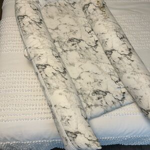 Dock A Tot Grand, marble print